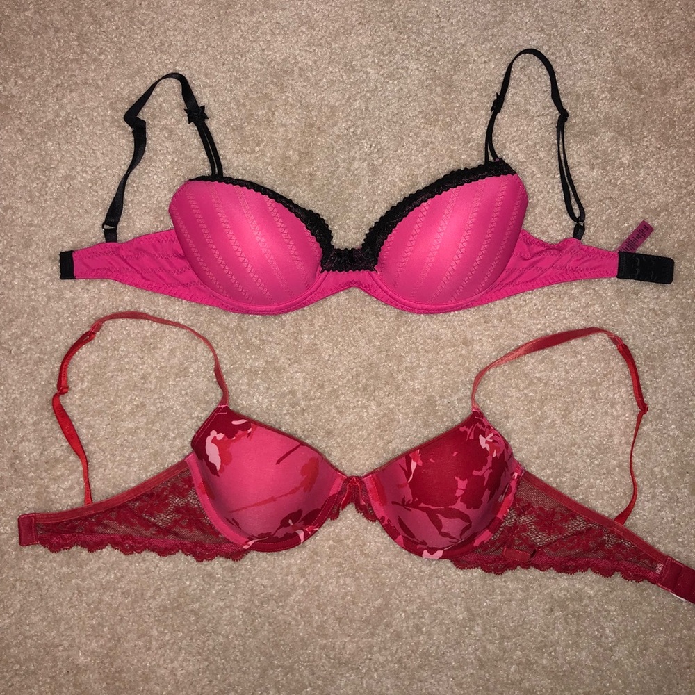 Bundle of 2 designer bras! *Never worn!* 32C